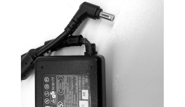 Зарядка для ноутбука LITE-ON PA-1700-02, 65W, 19.0 V, 3.42A, Оригінал, Б/В - 315812