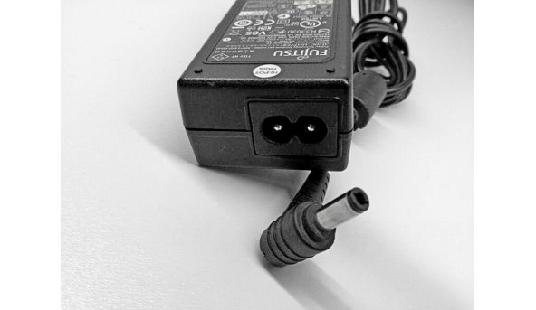 Зарядка для ноутбука Fujitsu-Siemens ADP-65JH AD, 65W, 20.0 V, 3.424A, Оригінал, Б/В - 315816