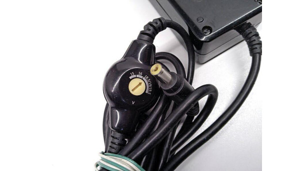 Зарядка для ноутбука Trust 17259-04, 70W, 15/16/19,5V, 3.6A, Б/В - 315833