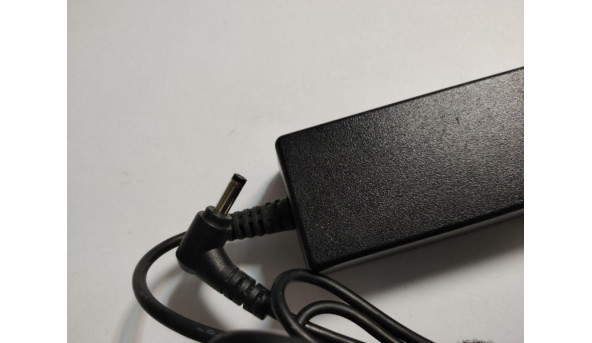 Зарядка, блок живлення для ноутбука HP, Model: PPP018H, Input: 100-240V--1.0A, 50-60Hz, Output: 19.0V, 1.58A, 30W, Б/В - 315908