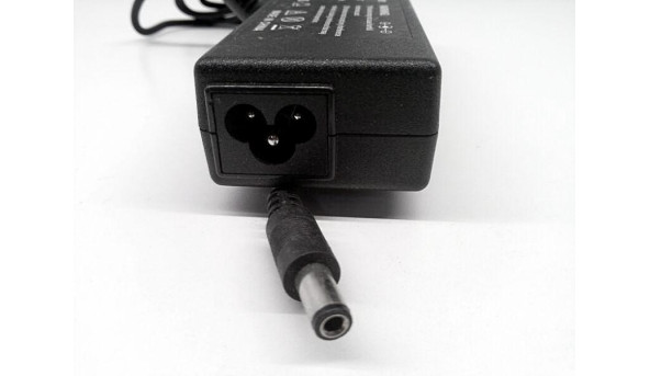 Зарядка для ноутбука DC Adapter ST-C-090-15000600CT, 90W, 15.0V, 6.0A, Б/В - 315930