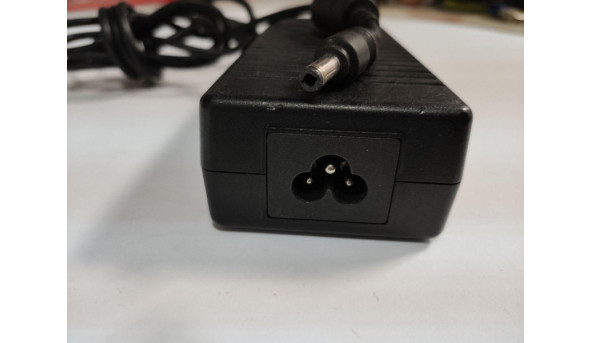 Зарядка, блок живлення для ноутбука Li Shin Model: 0227A20120, INPUT: 100-240v--50-60Hz, 2.0A, OUTPUT: 20V--6.0A , Б/В - 315971