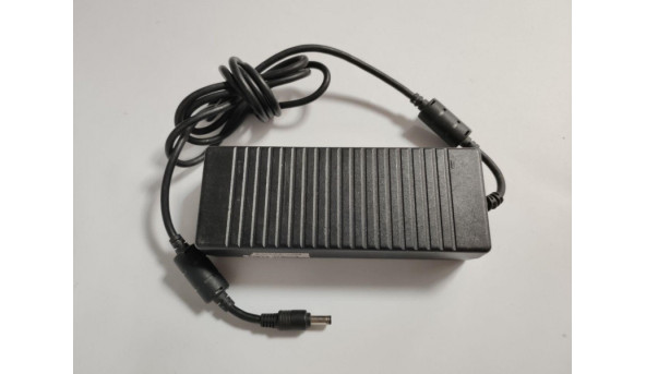 Зарядка, блок живлення для ноутбука Li Shin Model: 0227A20120, INPUT: 100-240v--50-60Hz, 2.0A, OUTPUT: 20V--6.0A , Б/В