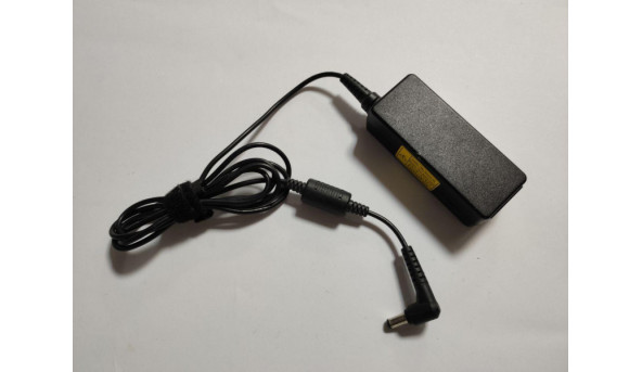 Зарядка, для ноутбука Chicony для ноутбука Acer, Model: A13-040N3A, 40W, 19.0V, 2.10A, Б/В