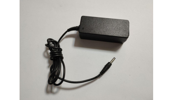 Зарядка, блок живлення для ноутбука AC Adapter, Model: VHBW, Input: 100-240V--1.0A, 50-60Hz, Output: 19.0V, 2.1A, 65W, Б/В
