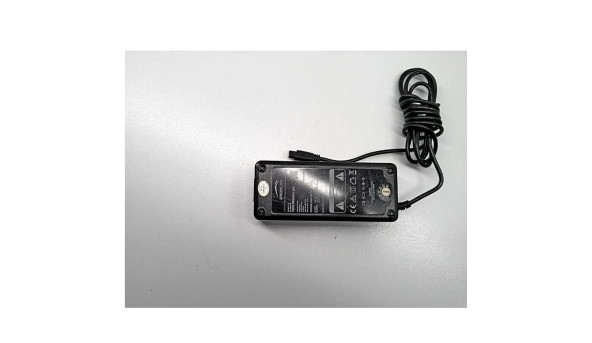 Зарядка для ноутбука SPEEDLINK PECOS SL-6954-BK, 90W, 15/16/18/19/20/22/24V  3.75-4.0A, Б/В