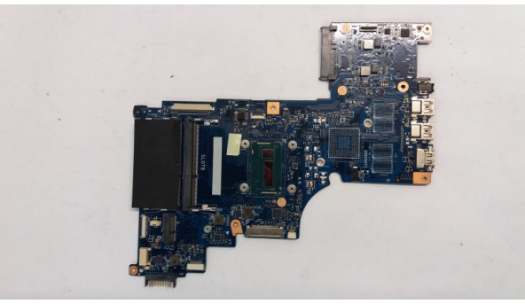 Материнська плата для ноутбука Toshiba Satellite L70, AR0SU/CU, DCFE071839EB, Б/В,  Неробоча, стартуєі викаєтся, прошивався BIOS.  Процесор: SR27G, Intel Core i3-5005U