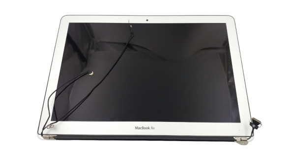 Крышка корпуса вместе с матрицей шлейфами завесами и веб-камерой для ноутбука Apple A1466 MacBook Air 13" Б/У
