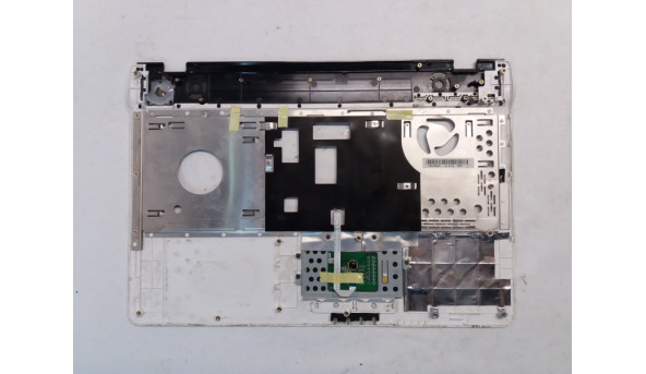 Середня частина корпуса для ноутбука Asus X64V, N61VN, 16", 13N0-FMA0I01, Б/В, Всі кріплення цілі, вм'ятина на куті (фото). - 317114