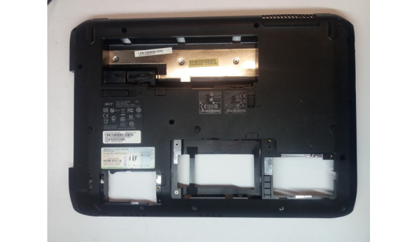 Нижня частина корпуса для ноутбука Acer Aspire 5940, 5942, 5940G, 5942G, AP09Z000210, Б/В. зламане одне кріплення (фото)
