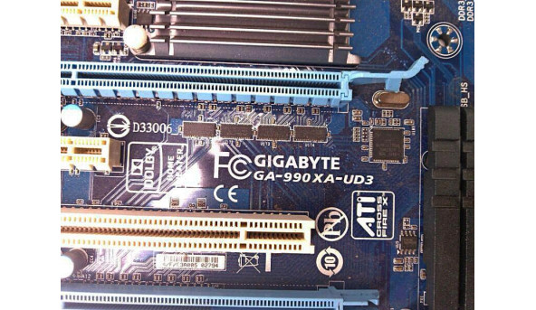 Материнська плата  для ПК,Gigabyte GA-990XA-UD3, AM3/AM3+, AMD 990X, PCI-Ex16, неробоча, Б/В