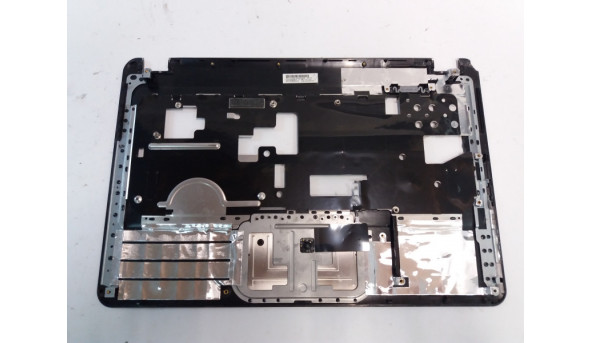 Середня частина корпуса для ноутбука HP Pavilion dv5-2000, 6070B0435501, 606885-001, Б/В. Всі кріплення цілі, скол зліва зверху (фото). - 317549