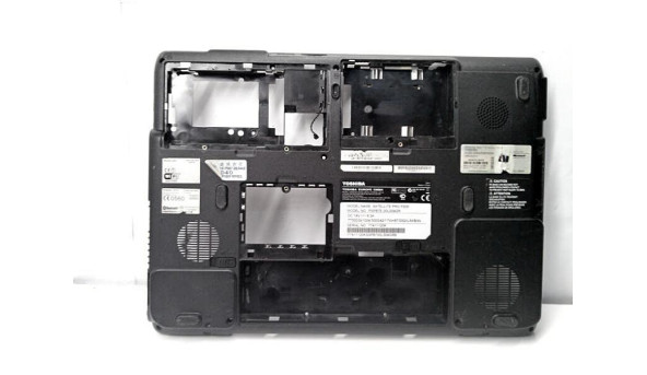 Нижня частина корпуса для ноутбука Toshiba Satellite Pro P200, 17 ", AP017000A00, Б/В