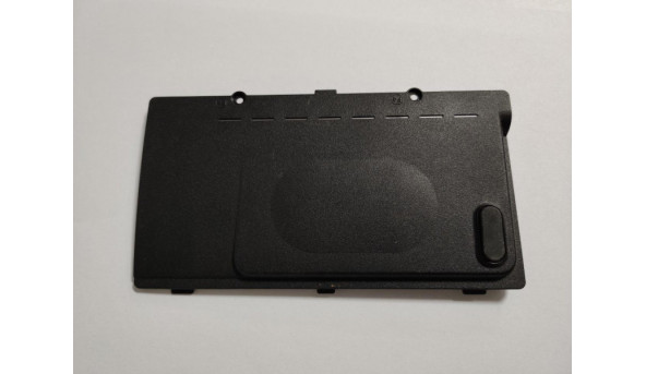 Сервісна кришка, для ноутбука Toshiba Satellite Pro P200, 17 ", AP017000P00, Б/В, Зламані два замки (фото). Є подряпини.