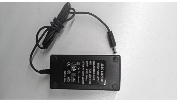 Блок живлення для ноутбука AC/DC ADAPTOR, XDS-CD-1A0012, 35W, 12.0V, 1.0A, Б/В