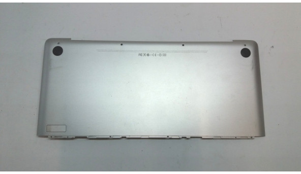 Нижня частина корпуса для ноутбука MacBook Pro A1286, 15", 613-7570, Б/В. В хорошому стані, незначні подряпини.