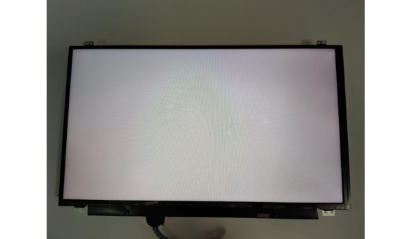 Матриця SAMSUNG, LTN156AT35-H01, 15.6'', LCD, HD 1366x768, 40-pin, Slim, б/в, Присутні засвіти помітні на всіх кольорах, та є сліди від клавіатури - 318040