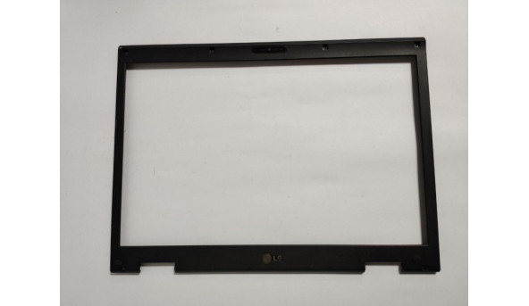 Рамка матриці для ноутбука для ноутбука LG LGR50, R500, 15.4", MBN36565601, б/в. Нижні кріплення мають мікро-тріщинки