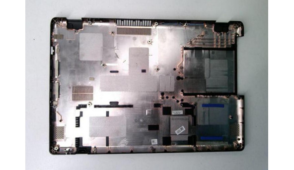 Нижня частина корпуса для ноутбука Packard Bell Easynote ENLG81BA, N15Q4, 17.3", EAZYL002010, Б/В - 318384