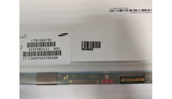Матриця Samsung, LTN156AT30, 15.6", 40-pin, LCD, HD 1366x768, Slim, б/в, Є засвіти помітні на всіх кольорах, та присутні сліди від клавіатури - 318653