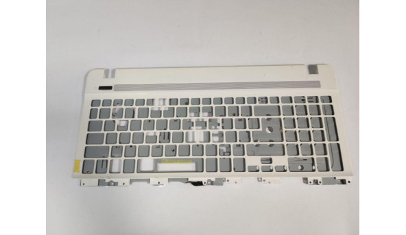 Середня частина корпуса з  для ноутбука Packard Bell EasyNote P5WS0, 15.6 ", AP0HJ000C001, Б/В  Всі кріплення цілі, без пошкоджень