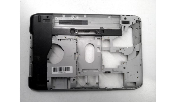 Нижня частина корпуса для ноутбука Dell Latitude E5430, 14.0", CN-0Y84J9, Б/В. Всі кріплення цілі, є пошкодження (фото).