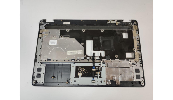 Середня частина корпуса для ноутбука HP Compaq Presario G62, G62-A21so, 15.6", 606004-001, Б/В. В хорошому стані. Кнопка тачпаду має подряпини.