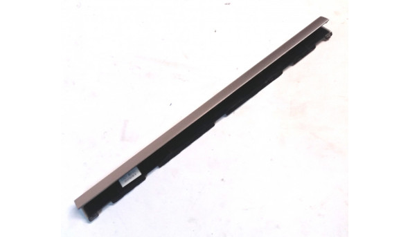 Заглушка завіс для ноутбука Asus S200, CSZY M3-01, б/в, в хорошому стані, без пошкоджень.