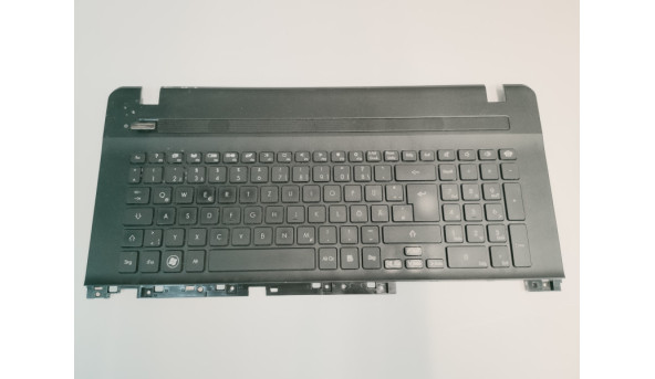 Середня чаcтина корпуса для ноутбука Packard Bell Easynote LS11HR, P7YS0, 17.3, AP0HQ000400, Б/В. В хорошому стані, без пошкоджень.