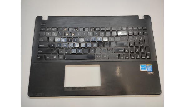 Середня чаcтина корпуса для ноутбука Asus X551C, 15.6", 13NB0341AP0311, Б/В. Кріплення всі цілі, є деформація (фото). Продається з неробочою клавіатурою.
