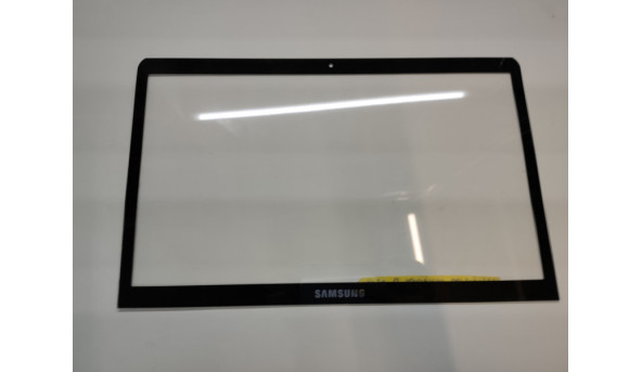 Рамка матриці для ноутбука Samsung 540u, 13.3",  Б/В. В хорошому стані, Вирваний шлейф сенсора. Сенсор цілий.