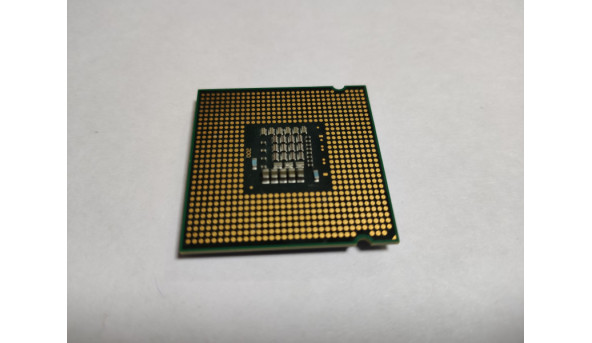 Процесор Intel Core 2 Duo E8400, SLB9J, 6 МБ кеш-пам'яті, тактова частота 3.0 ГГц,  частота системної шини 1333 МГц, Socket LGA775, Б/В