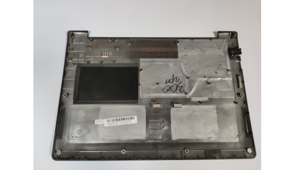 Нижня частина корпуса для ноутбука ASUS VivoBook S400C, 14.0", 13NB0051P08X12, Б/В. В хорошому стані, Зламане одне кріплення (фото). - 319351