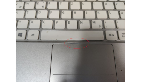 Нижня частина корпуса для ноутбука Acer Iconia W510, 10.1", Б/В. Має невелику деформацію, продається разом з клавіатурою, робоча. біля тачпаду є незначне пошкодження. - 319370