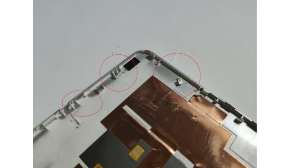 Кришка матриці для ноутбука Acer Iconia W510, 10.1", 13NL-0IA0H21, Б/В. В хорошому стані, є зламані декілька замочків.