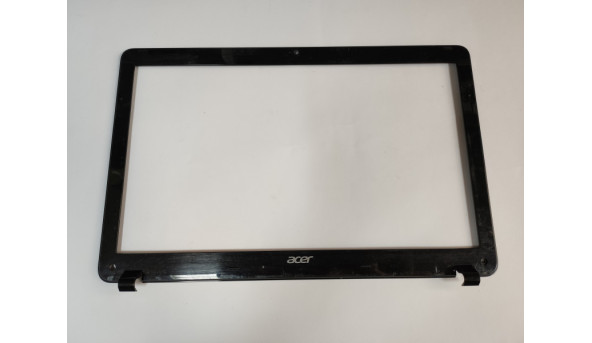 Рамка матриці для ноутбука Acer Aspire E1-571, 15.6", AP0PI000830, Б/В. В хорошому стані, зламане одне кріплення (фото), та є потертості.