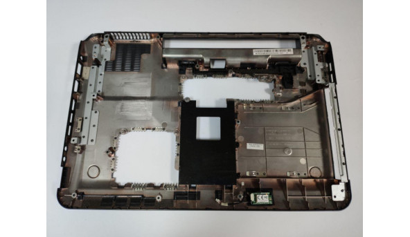 Нижня частина корпуса для ноутбука Packard Bell Easynote TJ65, MS2273, 15.6", WIS604FM0800, Б/В. В хорошому стані, є незначне пошкодження біля кріплення HDD (фото). - 319484