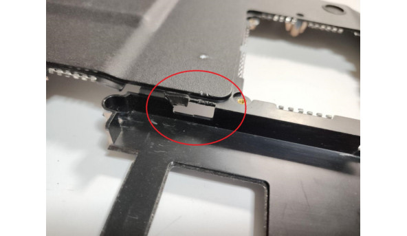Нижня частина корпуса для ноутбука Packard Bell Easynote TJ65, MS2273, 15.6", WIS604FM0800, Б/В. В хорошому стані, є незначне пошкодження біля кріплення HDD (фото). - 319484