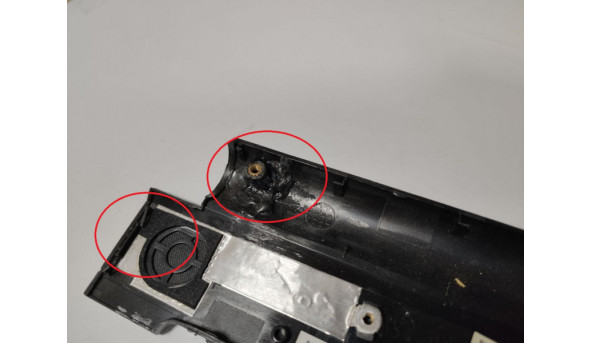 Накладка на середню панель, для ноутбука Acer Aspire 4540, 14.0", AP07R000300, Б/В. Одне кріплення після ремонту (фото). - 319504