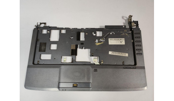 Середня чаcтина корпуса для ноутбука Acer Aspire 4540g, KBLG0, 14.0", AP07R000400, Б/В. В хорошому стані, без пошкоджень.