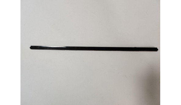 Верхня накладка на середню панель, для ноутбука Toshiba Satellite M305D-S4829, 14.1", EBTE1017010, Б/В. В хорошому стані, без пошкоджень.