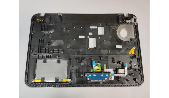Середня частина корпуса для ноутбука Samsung X520, NP-X520, 15.6", BA81-07571A, Б/В. Зламані три кріплення (фото).