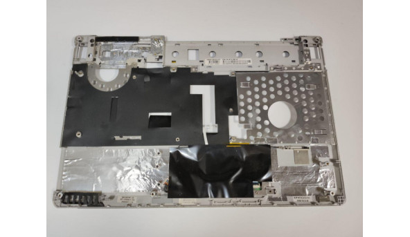 Середня частина корпуса для ноутбука MSI EX630, 16.0", 307-672C513-Y31, Б/В. В хорошому стані, без пошкодженнь.