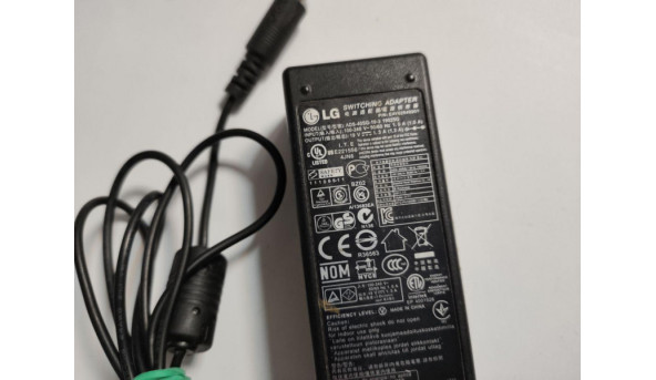Зарядка, блок живлення для ноутбука LG, Model: ADS-40SG-19-3, Input: 100-240V--1.0A, 50-60Hz, Output: 19.0V, 1.3A, 25W, Б/В. Зверху є двох- сторонній скоч. - 319746