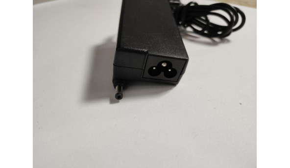 Зарядка, блок живлення для ноутбука HP, Model: HP-0D030D13, Input: 100-240V--1500mA, 50-60Hz, Output: 12.0V, 2500mA, 30W, Б/В - 319747
