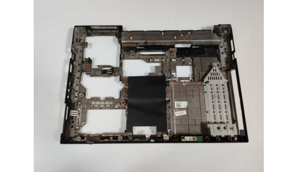 Нижня частина корпуса для ноутбука Dell Latitude E5410, 14.1", CN-0677CY, Б/В. В хорошому стані.