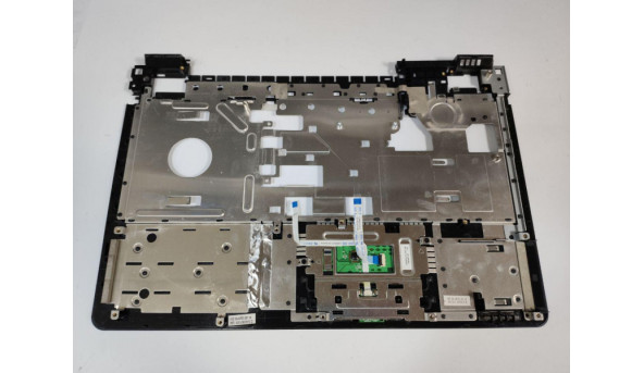 Середня частина корпуса для ноутбука Medion Akoya P6612, MD97110, 15.6", Б/В. В хорошому стані.