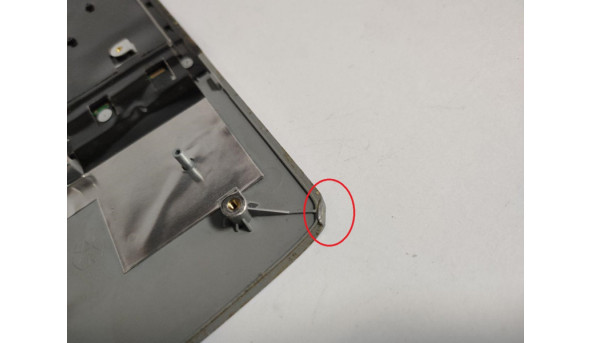 Середня частина корпуса для ноутбука Acer Aspire 8920G, 8920, 18.4", 6070B0263201, 6051B0288801-2, Б/В. В хорошому стані. Є нещначне пошкодження (фото). - 319919