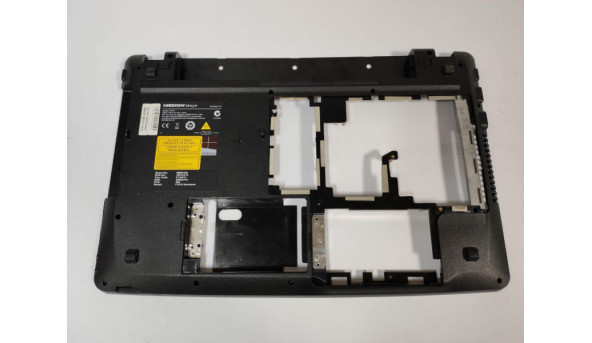 Нижня частина корпуса для ноутбука Medion Akoya P7818, MD99160, 17.3", 13N0-YVA0V11, Б/В. В хорошому стані.