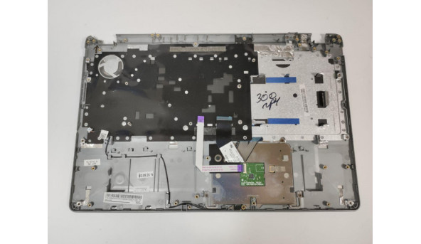 Середня частина корпуса для ноутбука Acer Aspire V5, V5-552PG, 15.6", TSA39ZRKTATN50, Б/В. Зламаний кут та кріплення (фото), клавіатура робоча, протестована. - 319983